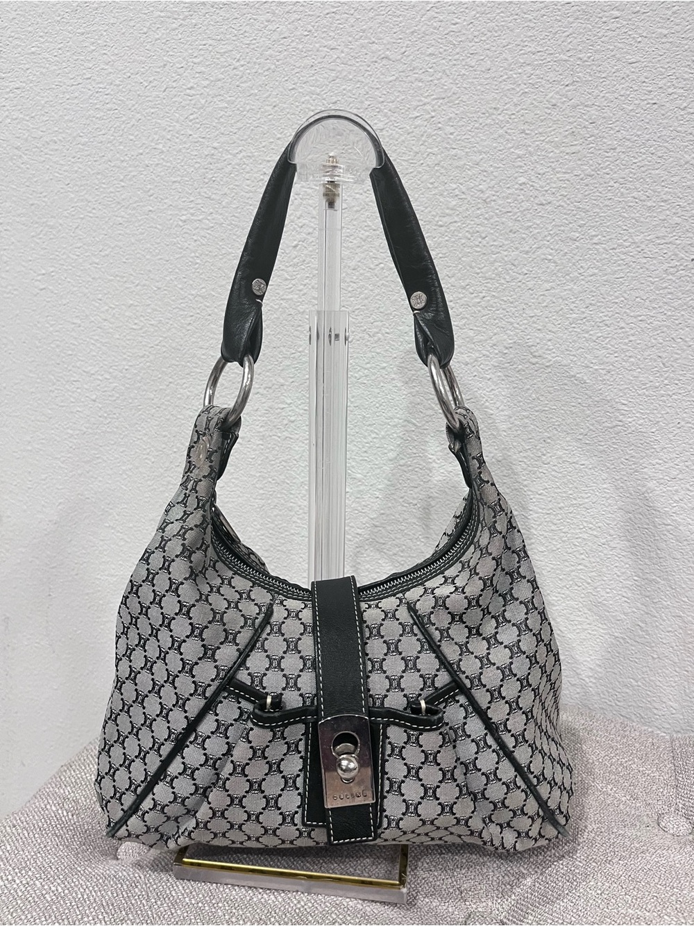 CELINE MACADAM SHOULDER BAG. - Picture 2 of 13